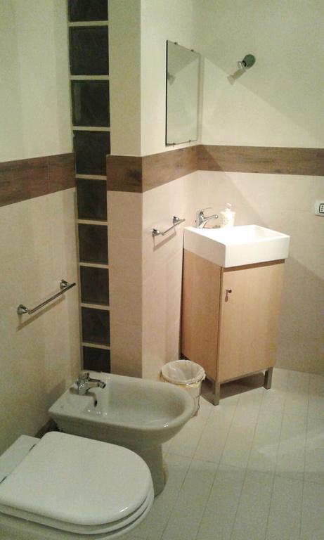 ليغناغو B&B "Corte San Tomaso" الغرفة الصورة